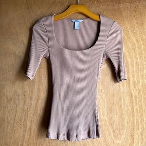 H&M women’s brown sweater top